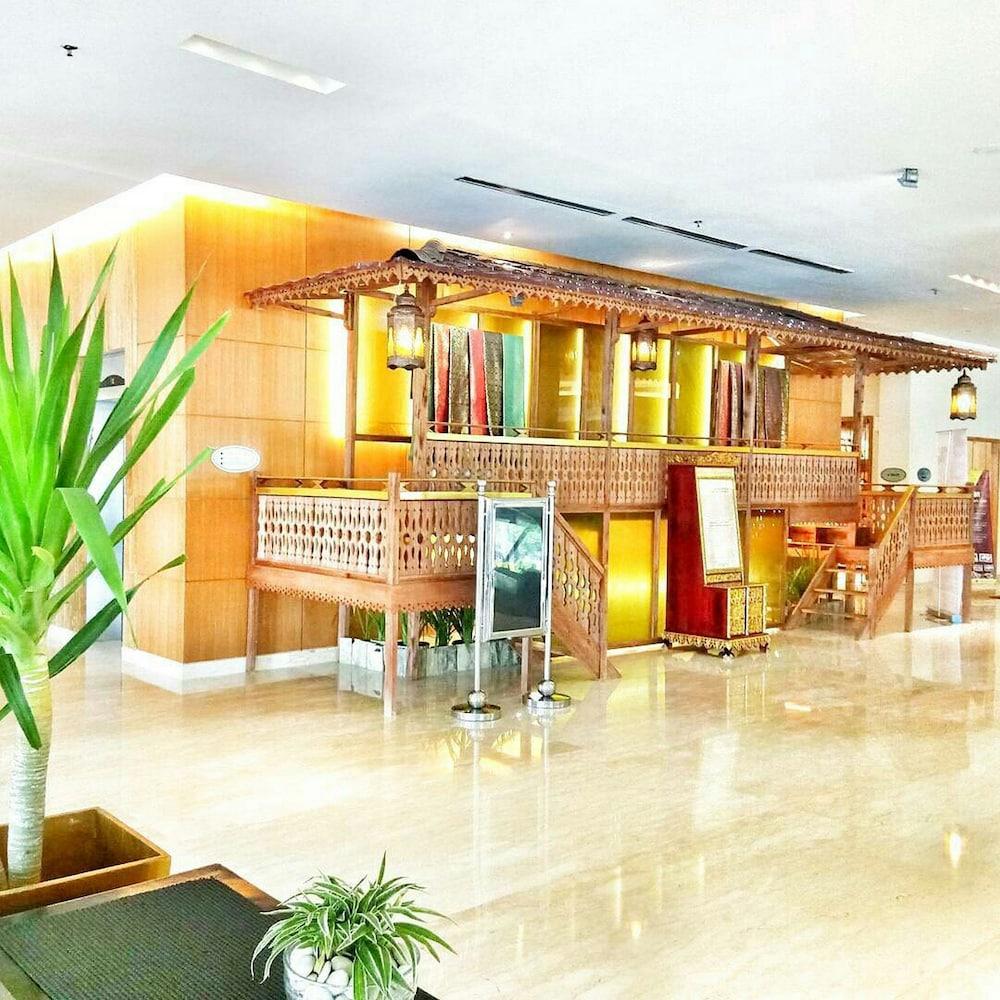 Aryaduta Palembang Bagian luar foto